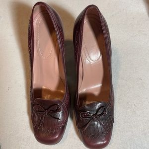 Burgundy high heel shoe